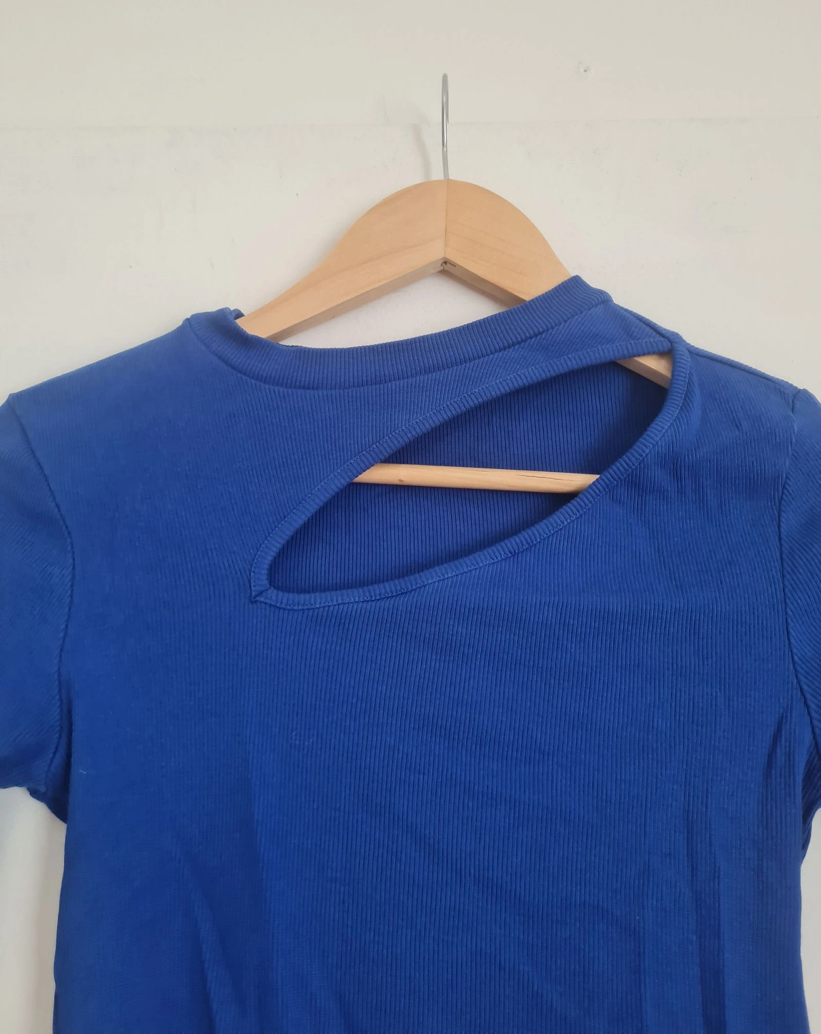 Korte elektrische blauwe top 🌺 Pigalle maat XS – photo 2